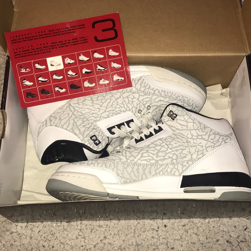 Air Jordan’s 3 retro flip